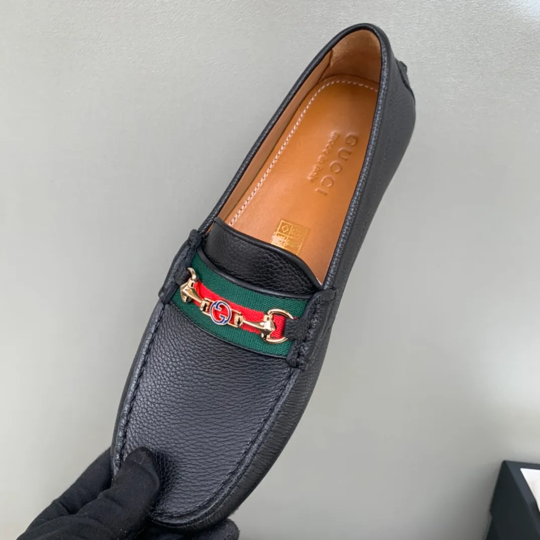 Batch 740💰[strong][strong][strong] Original order quality, new counter styles synchronized, Gucci counter new styles, handmade men's driving shoes, bean shoes, over-the-foot shoes, lazy shoes, exquisite hand-stitching, workmanship details comparable to counters, Italian imported cowhide, water-dyed cowhide lining, tree paste leather feet, sweat-absorbent and anti-odor, off-white, black, brown, 39-44 in large quantities in stock (38, 45 custom-made)